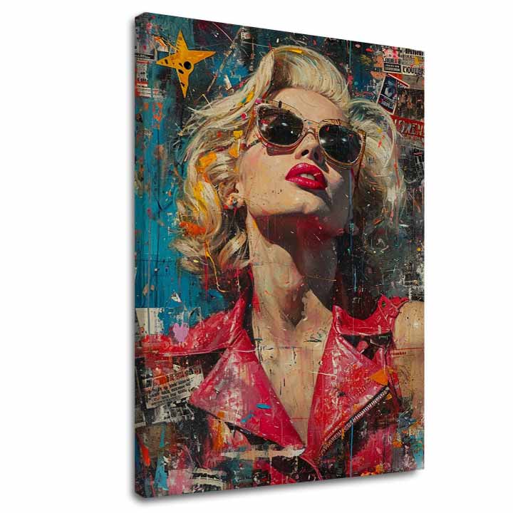 Модерна картина на платно с мотив Marilyn Monroe - Ikona v žiari svetiel в червено-синьо нюанси, слава и иконография | Картина Marilyn Monroe - Ikona v žiari svetiel – основна