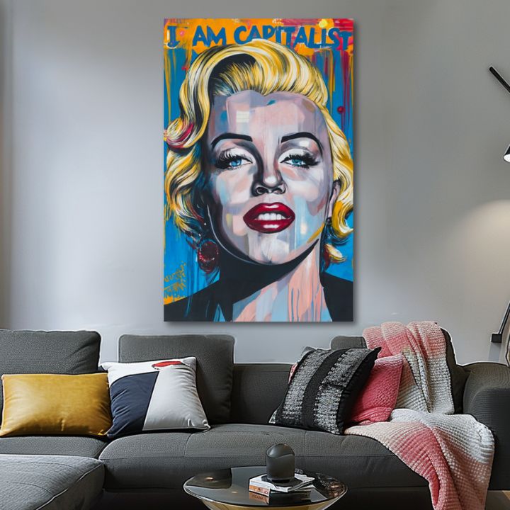 Модерна картина на платно с мотив Marilyn Monroe - Kapitalistický šarm в златно-червено нюанси, смела атмосфера, слава | Картина Marilyn Monroe - Kapitalistický šarm – продукт
