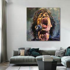 Модерна картина на платно с мотив Mick Jagger - Legenda na pódiu, микрофон в червено нюанси, страстна атмосфера, страст | Картина Mick Jagger - Legenda na pódiu – продукт