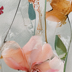 Картина с полски цветя – детайл на ръчно нанесен цвят отблизо