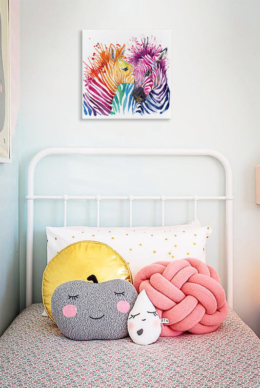 В бохо стил картина на платно с мотив ЗА ДЕЦА, цветя, детски мотив, природа в бяло-розово нюанси, игрива атмосфера, природа, подходяща за детска стая – основна