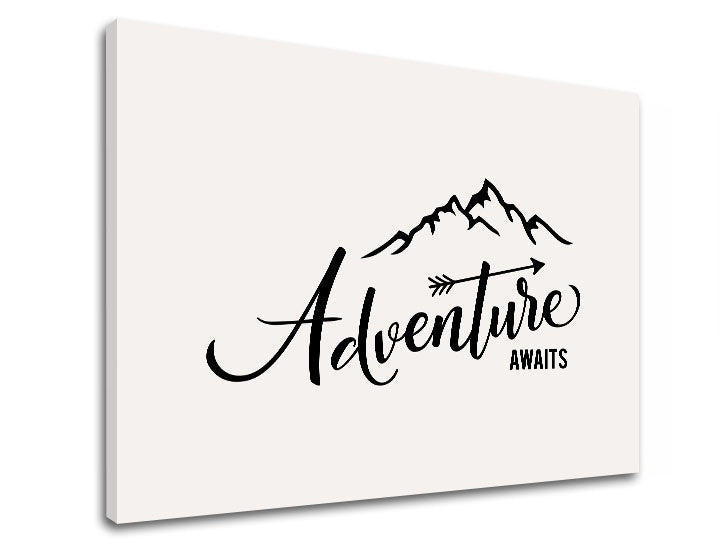 Модерна картина с мотив Adventure awaits, планини, пътнически мотив в бяло-черно нюанси | Мотивационна картина за стена Adventure awaits_002 – преглед