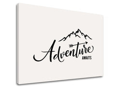 Модерна картина с мотив Adventure awaits, планини, пътнически мотив в бяло-черно нюанси | Мотивационна картина за стена Adventure awaits_002 – преглед