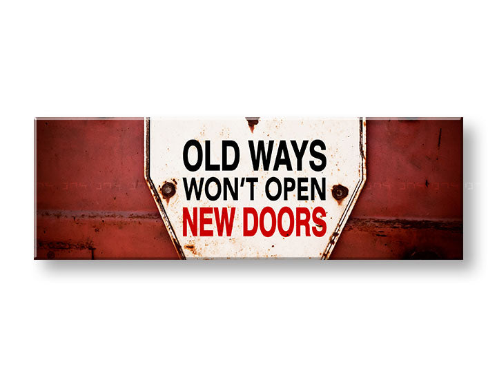 Винтидж картина на платно с мотив Old ways, мотивационен цитат в бяло-червено нюанси, подходяща за коридор | Мотивационна картина за стена Old ways_003 – основна