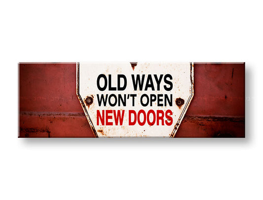 Винтидж картина на платно с мотив Old ways, мотивационен цитат в бяло-червено нюанси, подходяща за коридор | Мотивационна картина за стена Old ways_003 – основна