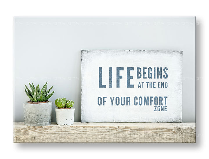 Модерна картина на платно с мотив Life begins, мотивационен цитат, природа в зелено нюанси, вдъхновяваща атмосфера, подходяща за офис | Мотивационна картина за стена Life begins – продукт