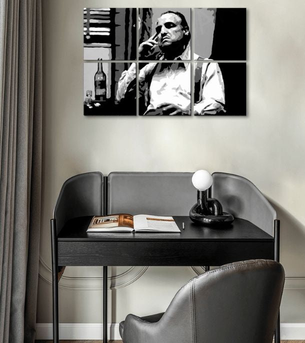 Поп арт картина на платно с мотив The Godfather - Vito Corleone s бутилка škótskej, пура, бутилка в бяло-черно нюанси, меланхолична атмосфера – основна