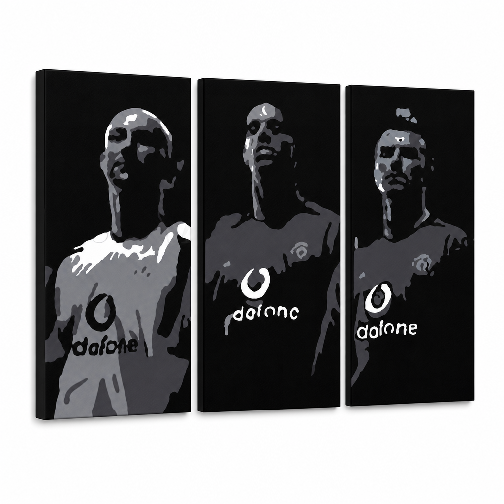 Ръчно рисувана картина POP Art Manchester United 3 броя ръководство – 3D визуализация на ръчно рисувано платно на бял фон. Доминиращи цветове: черно, бяло, сиво.