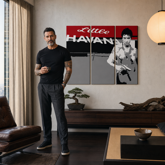 Ръчно рисувана картина POP Art Scarface - AL PACINO 3 броя al39 – картина в модерен мъжки интериор, lifestyle визуализация. Доминиращи цветове: червено, черно, сиво, бяло.