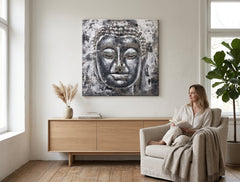 Ръчно рисувана картина на платно с мотив BUDHA, Buddha в бяло-сиво нюанси окачена в интериор на хол, спокойна атмосфера, духовност – интериор